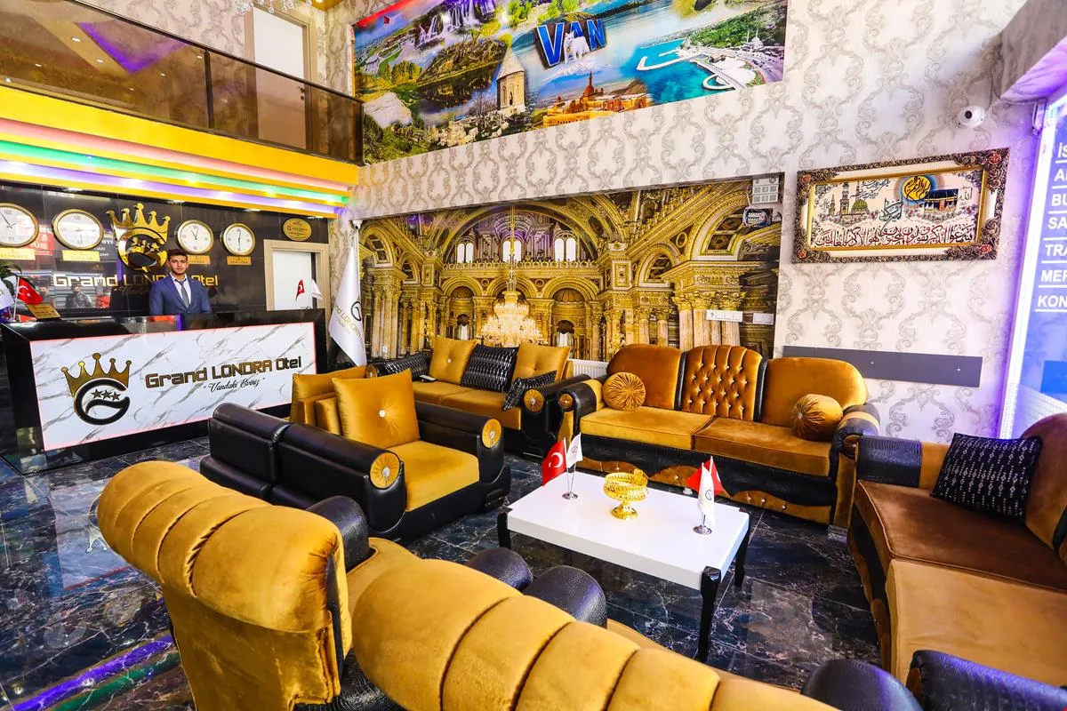 لابی GRAND LONDRA OTEL